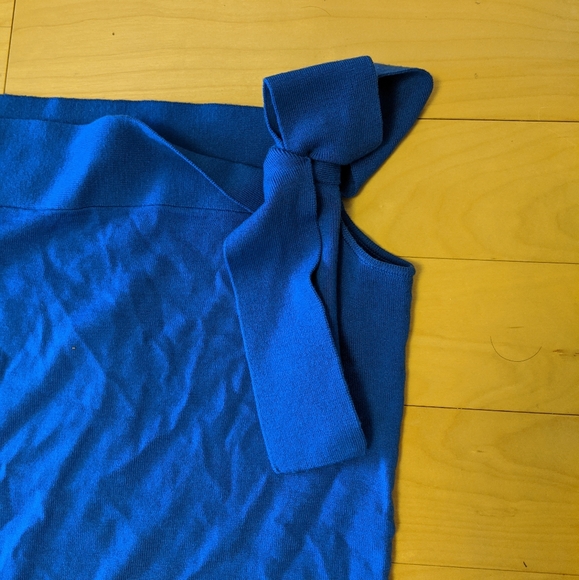 Merino wool off the shoulder sweater - Picture 4 of 4